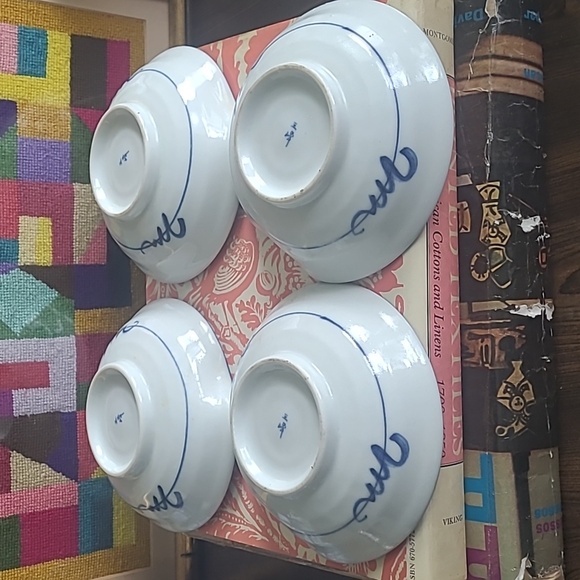 CHINOISERIE FISH MOTIF BLUE & WHITE RICE/SAUCE BOWLS SET 4 - Picture 7 of 9